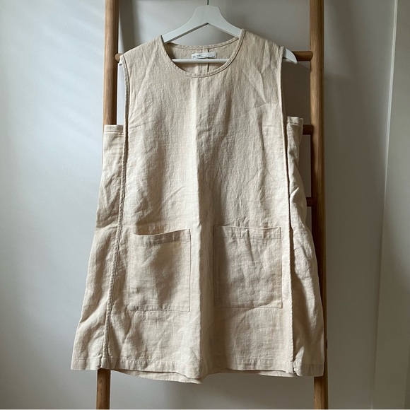 Oak & Fort Shift Dress - Picture 2 of 5